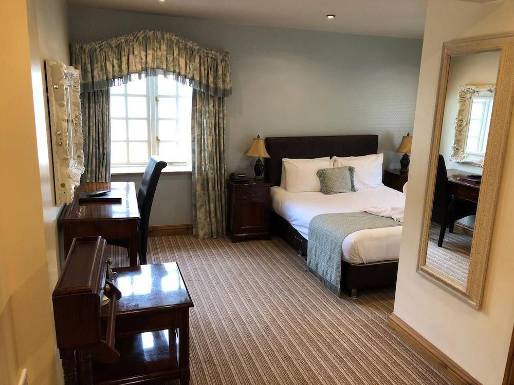 The George Hotel Stansted Airport Bishop's Stortford Kültér fotó