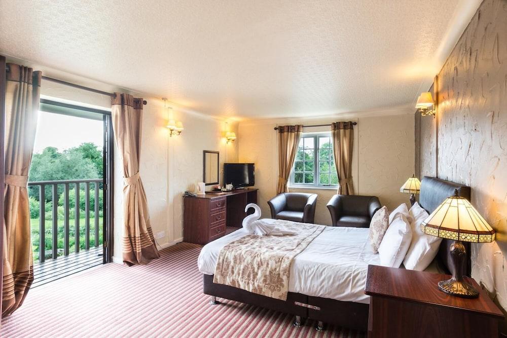 The George Hotel Stansted Airport Bishop's Stortford Kültér fotó