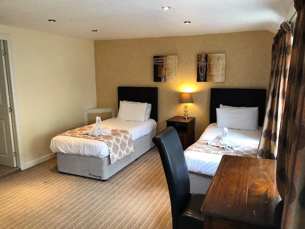 The George Hotel Stansted Airport Bishop's Stortford Kültér fotó
